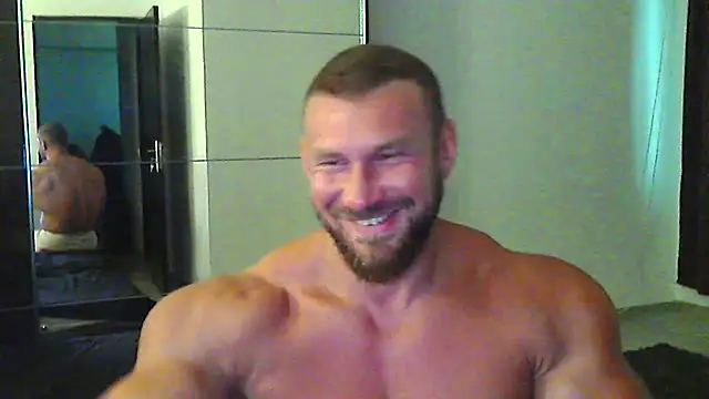 Snapshot of muscularkevin chatting on July 7, 1:15 pm muscularkevin online show from July 7, 1:15 pm