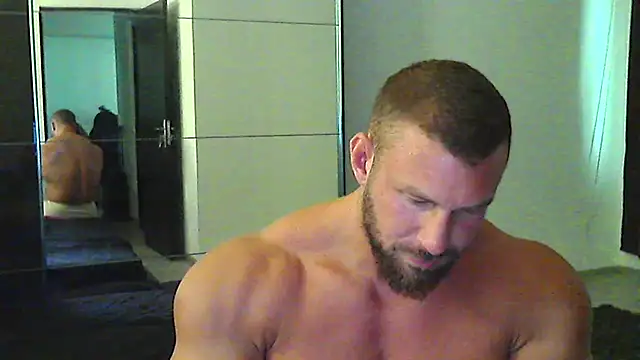Snapshot of muscularkevin chatting on July 9, 1:15 pm muscularkevin online show from July 9, 1:15 pm