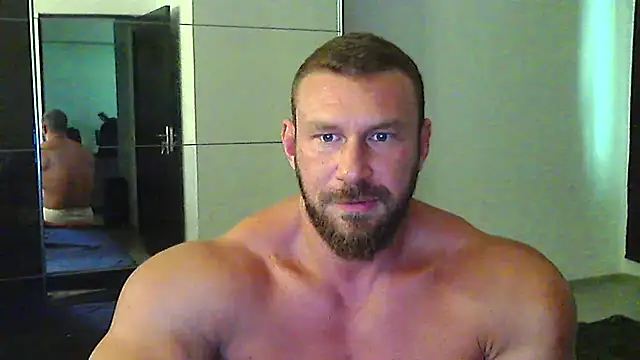 Snapshot of muscularkevin chatting on July 15, 1:27 pm muscularkevin online show from July 15, 1:27 pm