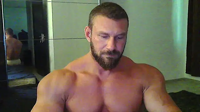 Snapshot of muscularkevin chatting on July 16, 3:07 pm muscularkevin online show from July 16, 3:07 pm