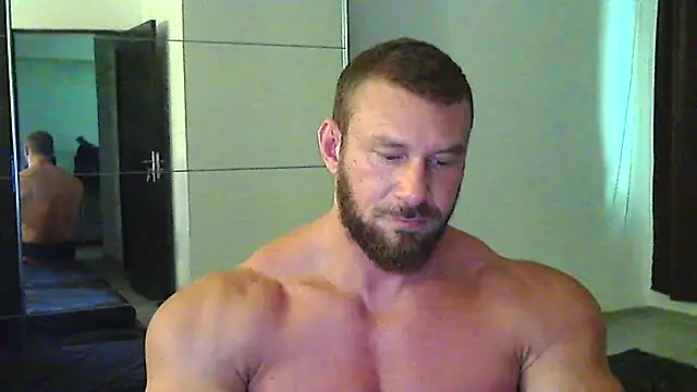 Snapshot of muscularkevin chatting on July 20, 1:02 pm muscularkevin online show from July 20, 1:02 pm