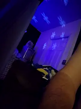 Hotredheadandtoungelasher online show from January 17, 9:17 am