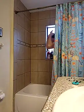 Hotredheadandtoungelasher online show from January 18, 3:59 pm