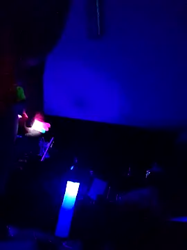 Hotredheadandtoungelasher online show from February 25, 7:42 am