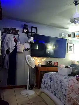 Hotredheadandtoungelasher online show from January 10, 10:39 am