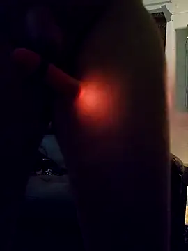 Hotredheadandtoungelasher online show from April 3, 11:41 am