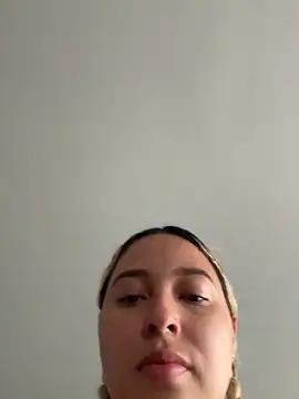 Irisweet  online show from February 26, 2:05 pm