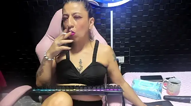 Snapshot of mature_sexi40 chatting on March 18, 11:53 pm mature sexi40 online show from March 18, 11:53 pm