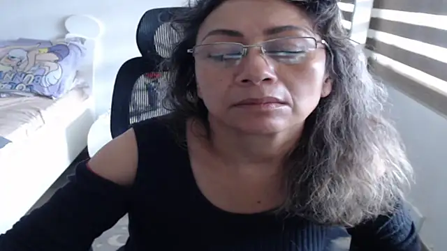 jesy hot online show from July 12, 1:24 pm