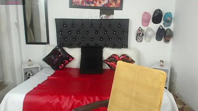 Sweetbigcatt online show from March 16, 12:34 am