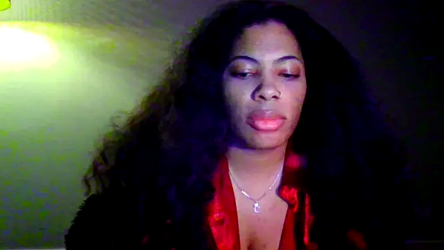 Snapshot of iamkhakia chatting on March 28, 8:36 am iamkhakia online show from March 28, 8:36 am