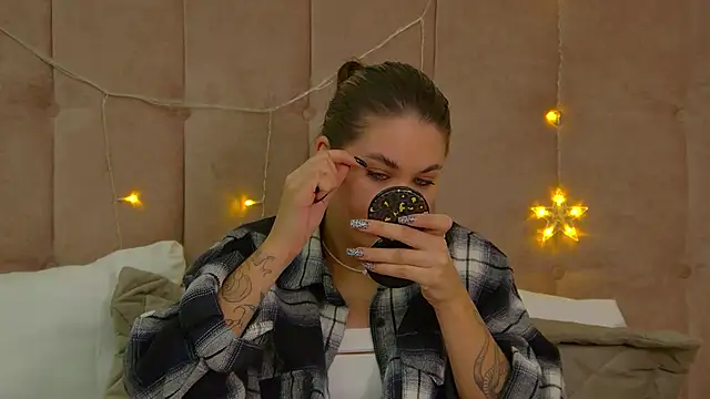 Snapshot of RachelSimpson chatting on December 19, 9:28 pm RachelSimpson online show from December 19, 9:28 pm