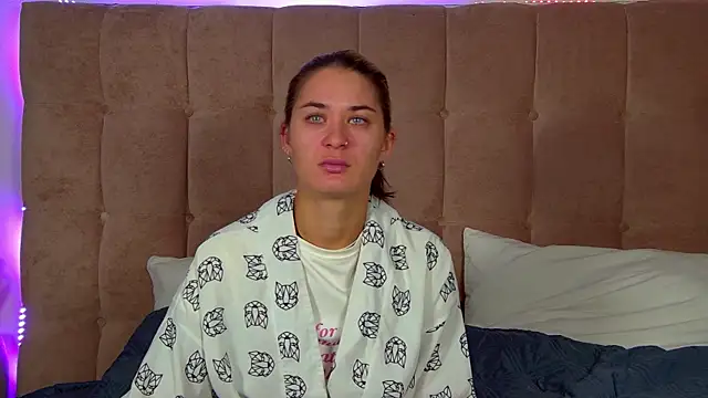Snapshot of RachelSimpson chatting on September 17, 6:20 pm RachelSimpson online show from September 17, 6:20 pm