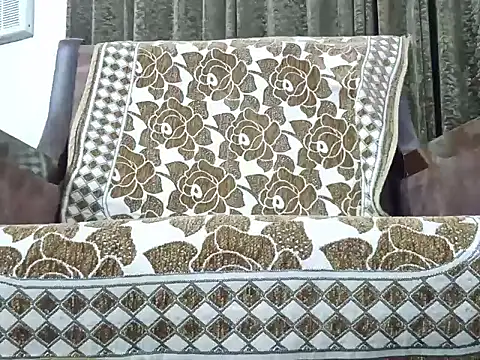 Snapshot of real007fun chatting on December 17, 3:28 pm real007fun online show from December 17, 3:28 pm