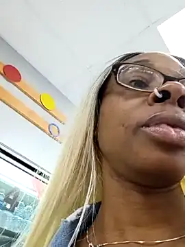 Jasmine FullsShine online show from April 9, 11:54 pm