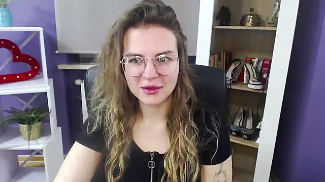 Snapshot of Zoey_Erotic chatting on January 10, 5:26 am Zoey Erotic online show from January 10, 5:26 am