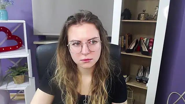 Snapshot of Zoey_Erotic chatting on January 16, 5:32 am Zoey Erotic online show from January 16, 5:32 am