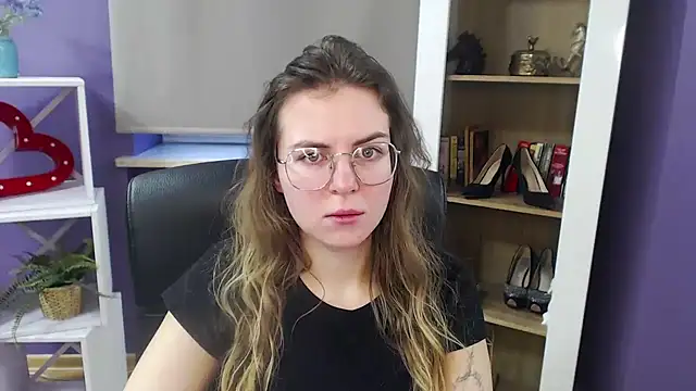 Snapshot of Zoey_Erotic chatting on January 16, 8:43 am Zoey Erotic online show from January 16, 8:43 am