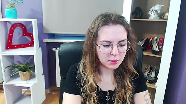 Snapshot of Zoey_Erotic chatting on March 7, 5:29 am Zoey Erotic online show from March 7, 5:29 am