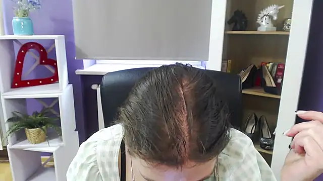 Snapshot of Zoey_Erotic chatting on March 18, 8:47 am Zoey Erotic online show from March 18, 8:47 am