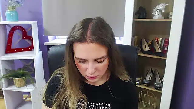 Snapshot of Zoey_Erotic chatting on March 19, 8:45 am Zoey Erotic online show from March 19, 8:45 am