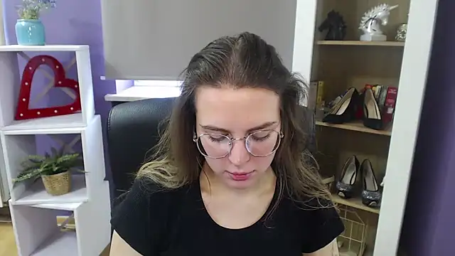 Snapshot of Zoey_Erotic chatting on March 21, 9:01 am Zoey Erotic online show from March 21, 9:01 am