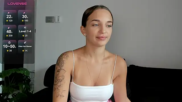 Snapshot of minimaya chatting on December 14, 3:18 am minimaya online show from December 14, 3:18 am