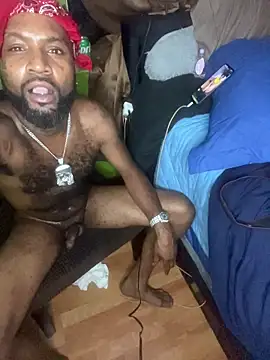 Snapshot of Sexslavescorpio chatting on October 20, 11:21 am Sexslavescorpio online show from October 20, 11:21 am