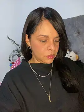 Snapshot of Kataliina chatting on November 10, 5:17 am Kataliina online show from November 10, 5:17 am