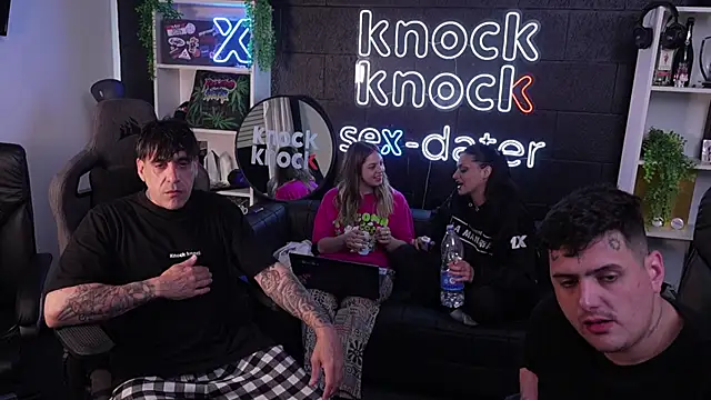 Elnonoykeila77 online show from September 18, 9:28 pm