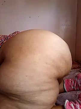 iamSunflower900 online show from April 19, 10:03 am