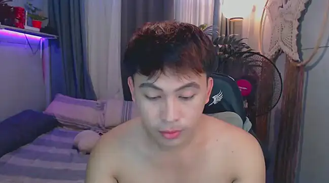 princeJayX online show from February 3, 9:08 am