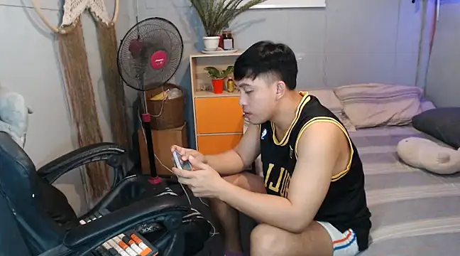 princeJayX online show from February 24, 7:00 am