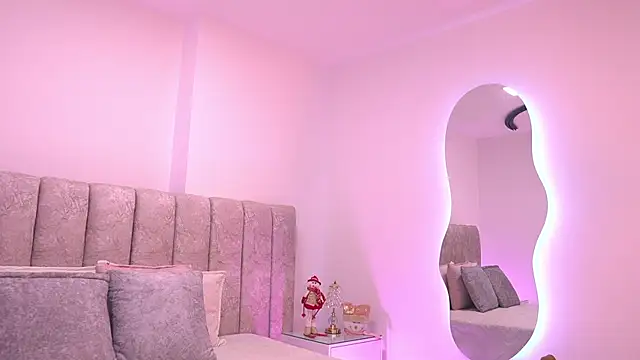 violeta aroca online show from December 18, 3:12 am