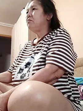 Snapshot of Zulfiya_Bruce chatting on October 21, 4:46 am Zulfiya Bruce online show from October 21, 4:46 am