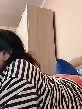 Snapshot of Zulfiya_Bruce chatting on October 27, 9:46 am Zulfiya Bruce online show from October 27, 9:46 am