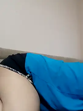 Snapshot of Zulfiya_Bruce chatting on November 30, 5:39 pm Zulfiya Bruce online show from November 30, 5:39 pm