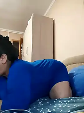 Snapshot of Zulfiya_Bruce chatting on December 3, 9:46 pm Zulfiya Bruce online show from December 3, 9:46 pm