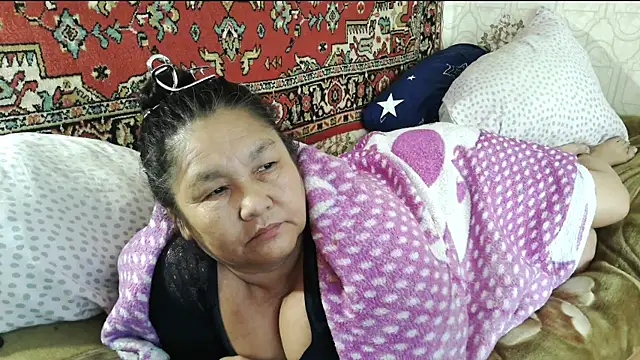 Zulfiya Bruce online show from June 22, 3:47 am
