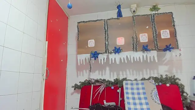 Snapshot of CAMILA--REY chatting on December 30, 3:13 pm CAMILA--REY online show from December 30, 3:13 pm
