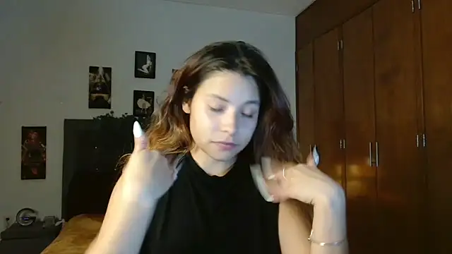 3littleschoolteens online show from November 24, 6:46 am