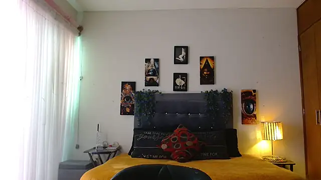 3littleschoolteens online show from December 2, 5:30 pm