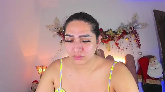 ISABELLASSMITH online show from December 21, 8:32 pm