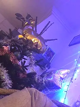 Snapshot of LovelyMoustache chatting on December 14, 7:07 pm LovelyMoustache online show from December 14, 7:07 pm