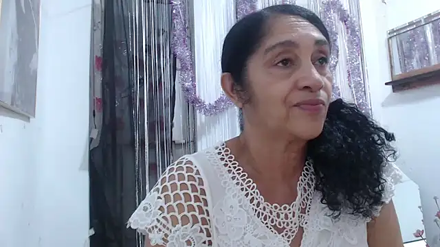 heyline milf online show from February 7, 8:53 pm