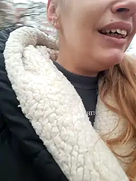 Snapshot of Keli_Jessi chatting on December 8, 1:03 pm Keli Jessi online show from December 8, 1:03 pm