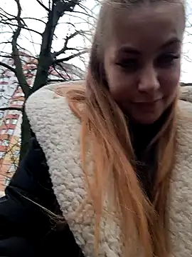 Snapshot of Keli_Jessi chatting on December 23, 1:13 pm Keli Jessi online show from December 23, 1:13 pm