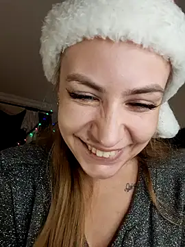 Snapshot of Keli_Jessi chatting on December 27, 7:35 pm Keli Jessi online show from December 27, 7:35 pm