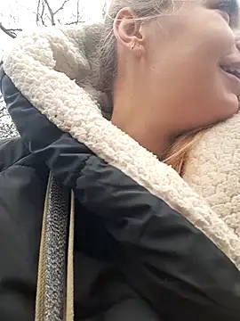 Snapshot of Keli_Jessi chatting on January 24, 1:03 pm Keli Jessi online show from January 24, 1:03 pm