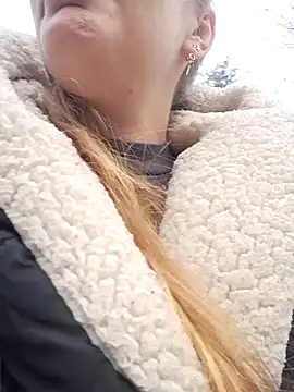 Snapshot of Keli_Jessi chatting on February 3, 12:57 pm Keli Jessi online show from February 3, 12:57 pm